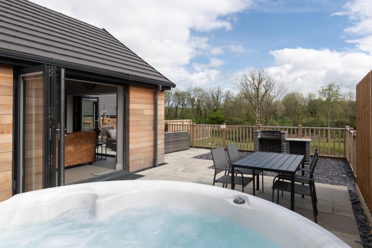 Cedar Cottage Тенби Екстериор снимка